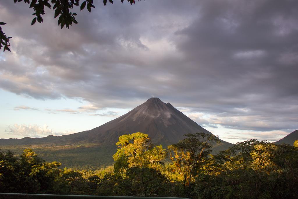 Hotel Tangara Arenal B&B La Fortuna 外观 照片